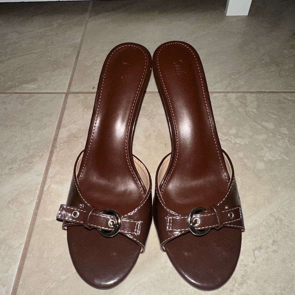 Elegant Brown Women's Slide Sandals
